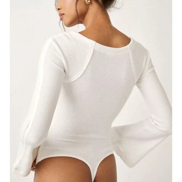 Free People On A Cloud Long Sleeve Bodysuit Womens Medium White Bell Sleeve - Picture 3 of 6